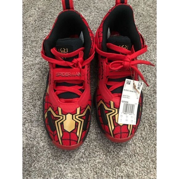 Adidas D.O.N. Issue 3 J Spider-Man Men’s Size 6